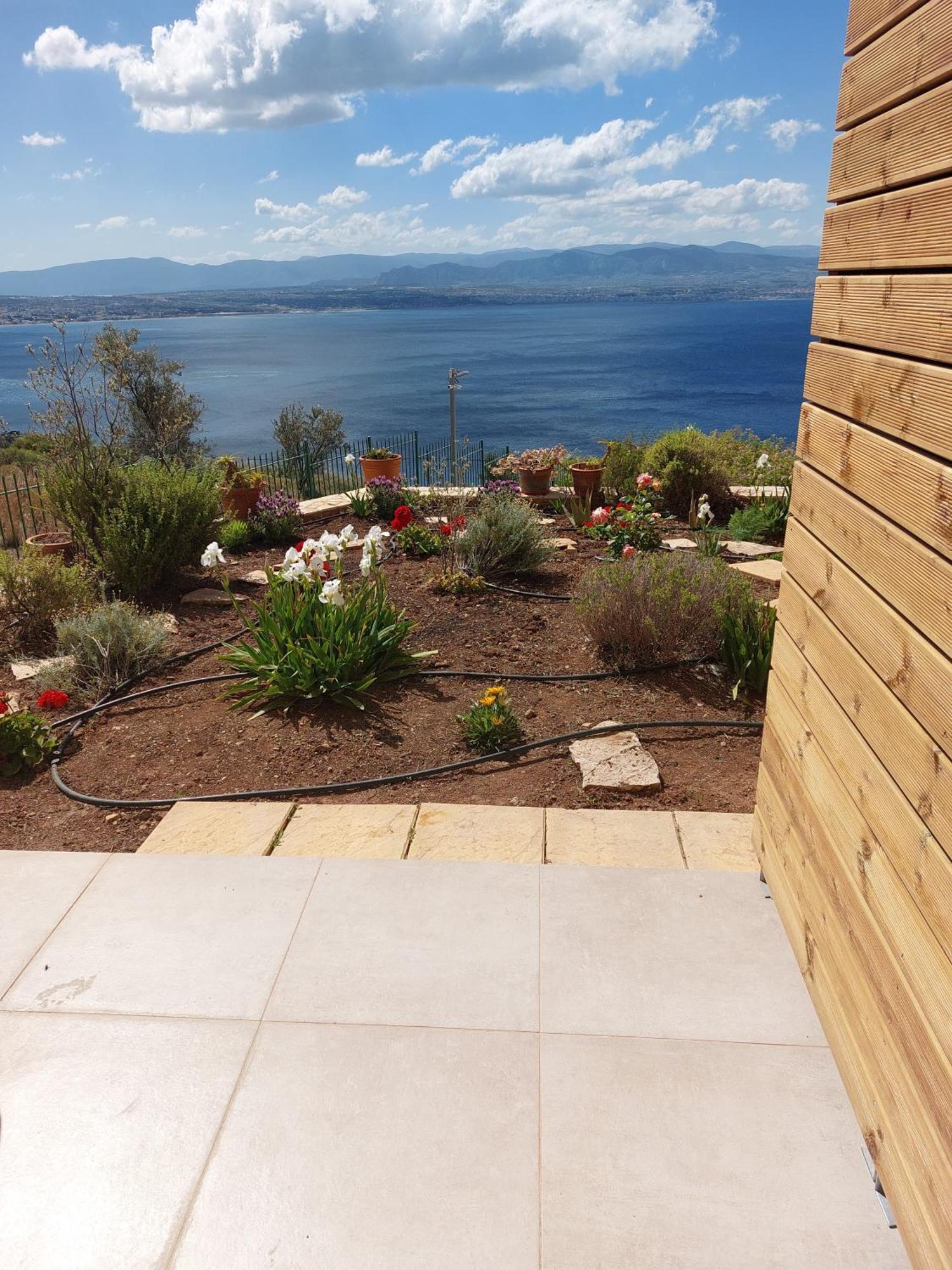 Aegean View Villa Лутраки Екстериор снимка