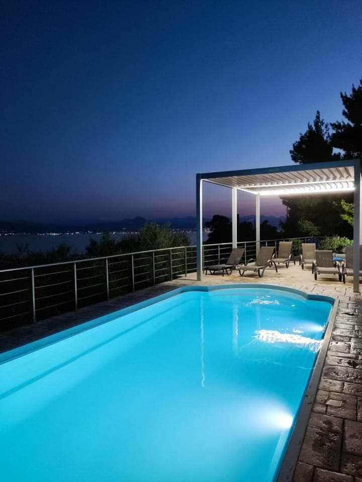 Aegean View Villa Лутраки Екстериор снимка